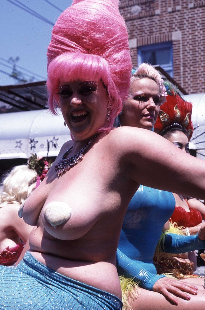 Chris "DAZE" Ellis - Mermaid Parade 5